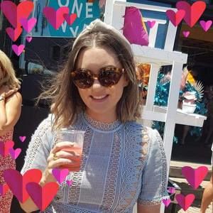 Meet your Posher, Stephanie